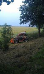 Tractor + klepelmaaier Omgeving Steenbergen