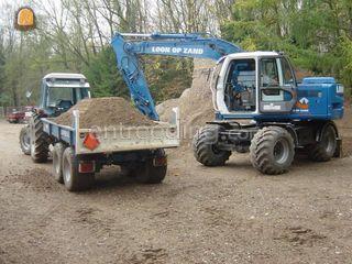 New Holland TL90+ Beco 45... Omgeving Lisse