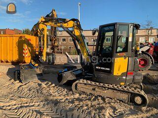 New Holland E55D Omgeving Langedijk