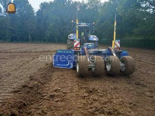 Tractor met lasergestuurd... Omgeving Mechelen