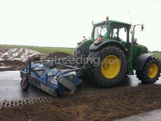 Tractoren +Rolbezem Omgeving Barneveld