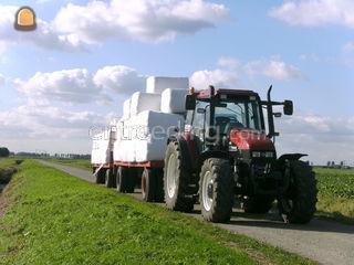 Tractor + plateauwagen Omgeving Breda