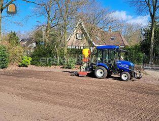 New Holland boomer met ro... Omgeving Almere