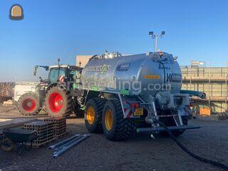 Fendt + waterwagen met zu... Omgeving Alphen a/d Rijn