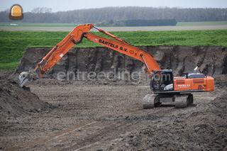 Hitachi ZX350 LC-5 Omgeving Roosendaal