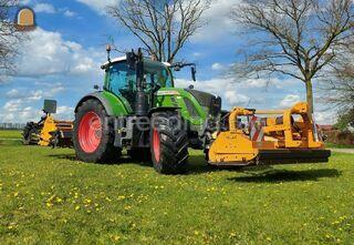 Tractor en Klepelmaaier Omgeving Venray