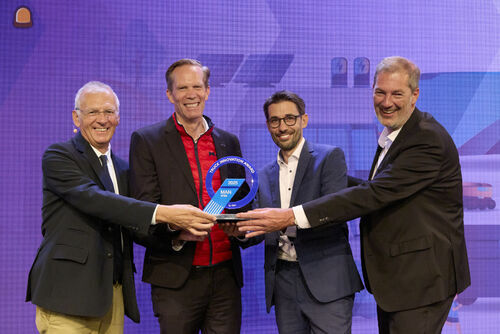 MAN hTGX waterstoftruck op IAA onderscheiden met Truck Innovation Award 2025