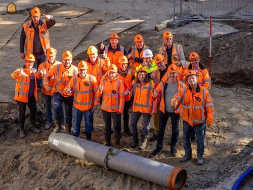 De ‘eerste’ cementloze rioolbuis van Nederland ligt