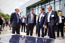Opening Solar Fast Charging Station door Minister Bart Tommelein