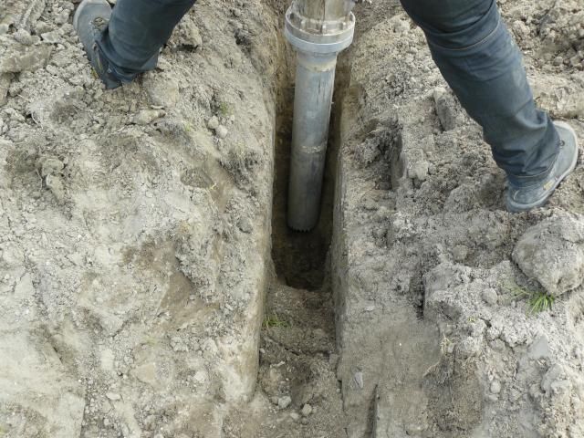 Mini grond- en zandzuiger voor Kino's kraanverhuur & tuintotaal uit Zwaagdijk