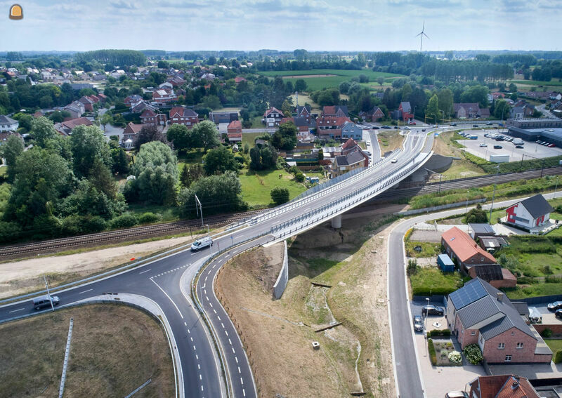 Dit was het grootste project in België voor de afschaffing van overwegen, met als doel de veiligheid